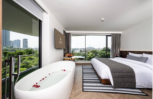 Bang Phlat Hotel | We Hotel Riverfront