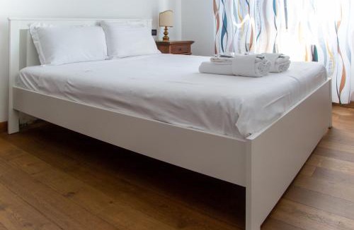 Montegrotto Terme Apartment | Welc-ōM Montegrotto Terrace View