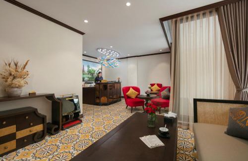 Tay Ho Hotel | Westlake Lion Boutique Studio & Spa