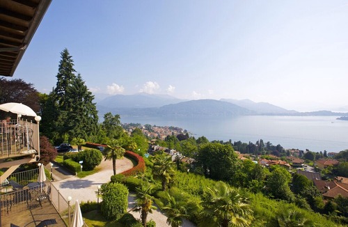 Carciano Apartment | Wonderful apartment in a renowned art nouveau villa with pool and dream view