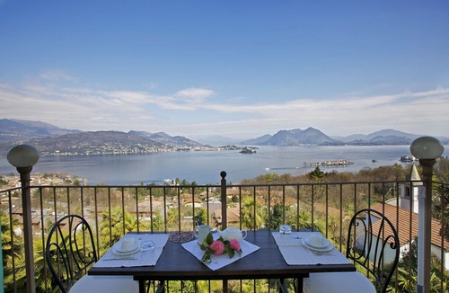 Carciano Apartment | Wonderful apartment in a renowned art nouveau villa with pool and dream view