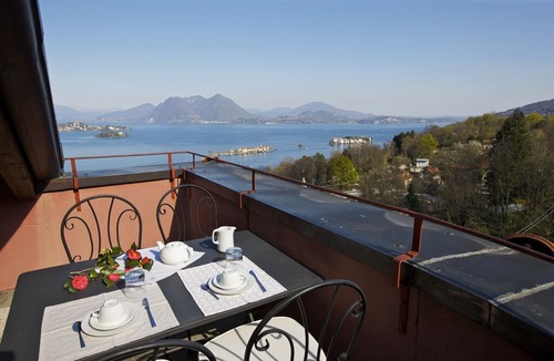 Carciano Apartment | Wonderful apartment in a renowned art nouveau villa with pool and dream view