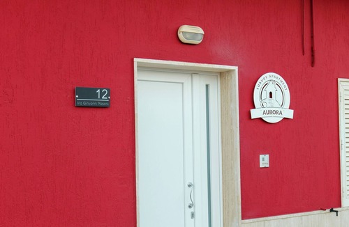 Giuggianello Apartment | Wonderful Aurora holiday home