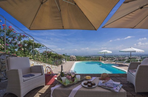 Casalguidi Villa | Wonderful private villa for 14 guests with WIFI, A/C, private pool, TV, terrace and panoramic view