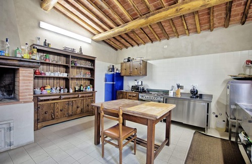 Montecarlo Villa | Wonderful private villa with WIFI, private pool, A/C, TV, patio, pets allowed and panoramic view