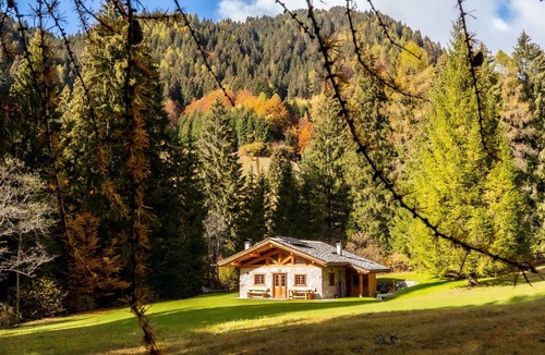 Ragoli House | Wonderful private villa for 6 guests with TV and pets allowed