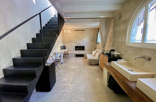 Feltre House | Wonderful private villa for 4 guests with WIFI, A/C and TV
