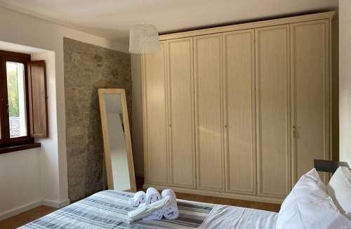 Casalciprano Bed & Breakfast | Wonderful stone farmhouse nestled in nature between forest and stream