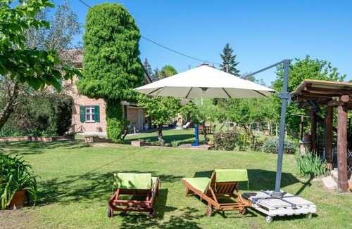 Mombaruzzo House | Wonderful villa for 4 people with WIFI, TV, patio and pets allowed