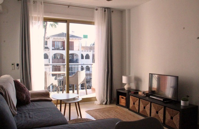 1 Bed Apt on Villamartin Plaza, Views Inside The Plaza!