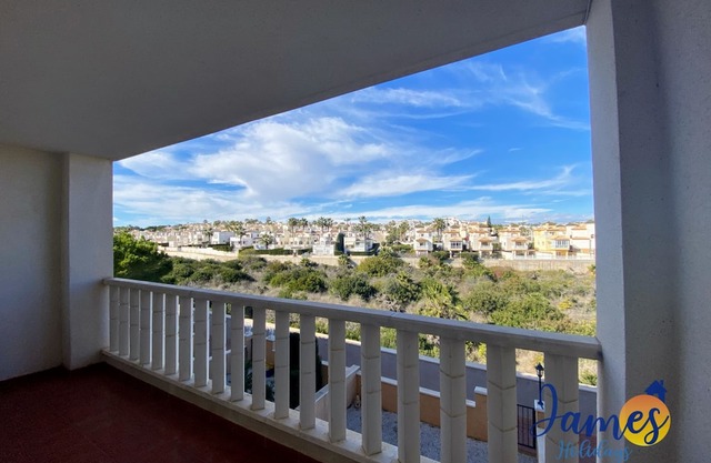 1st floor apartment in Playa Golf with Comm Pool P146
