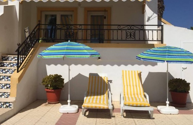 2 Bedroom groundfloor apartment near villamartin ..your place in the sun!