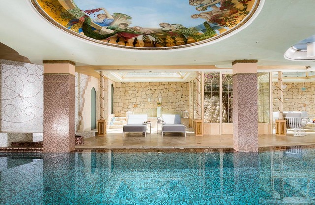 300 m² Villa ∙ 4 bedrooms ∙ 8 guests
