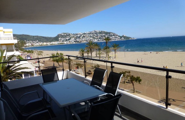 65 m² Apartment ∙ 2 bedrooms ∙ 6 guests