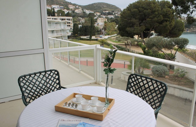 Almadraba F2 Bj - One Bedroom Apartment, Sleeps 4