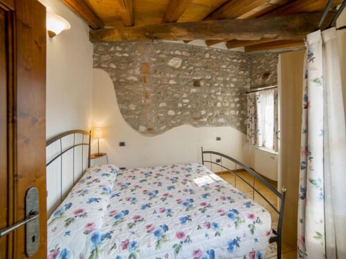 Apartment Borgo Alba Chiara in Toscolano - 4 persons, 1 bedrooms