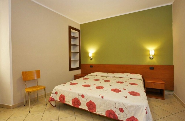 Attractive apartment in a palazzo from the 17th century. Right on the lake promenade
