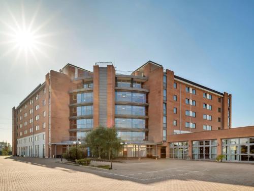 Record Hotel 