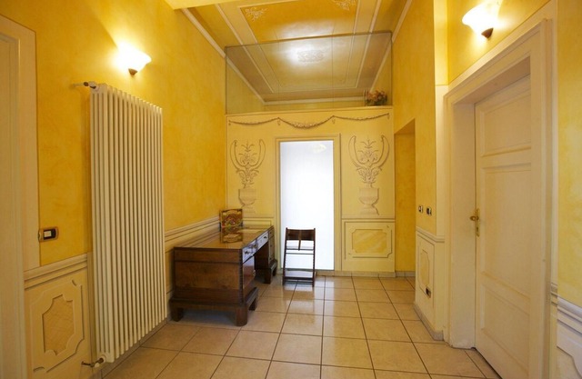 Beautiful apartment in an art nouveau villa with pool and spacious park
