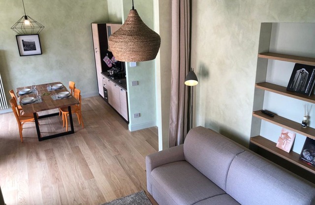 Carola B tastefully furnished apartment lakefront in Mergozzo