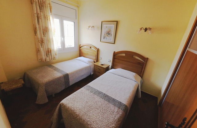 Comfort and tranquility, 50m to the sea, 200m to the beach and the Port - WiFi
