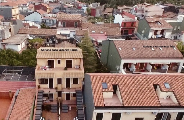 Etna Taormina apartment with private kitchen, including Etna Siracusa, Catania