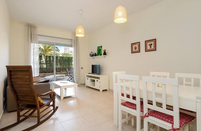 Ground floor apartment with terrace ideal families