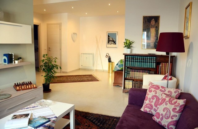 Holiday apartment Rome for 1 - 5 persons with 2 bedrooms - Holiday apartment