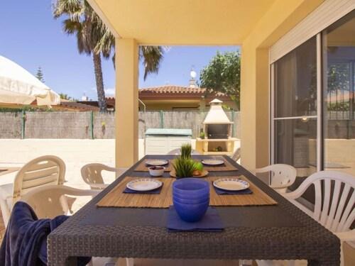Holiday Home 1 Casas
