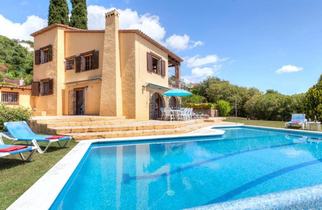 Holiday Home Cabanyes by Interhome