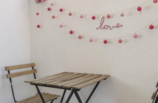 HOMEABOUT DIEGO DE LEON APARTMENT II