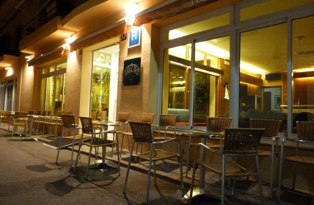 Hostal Rom