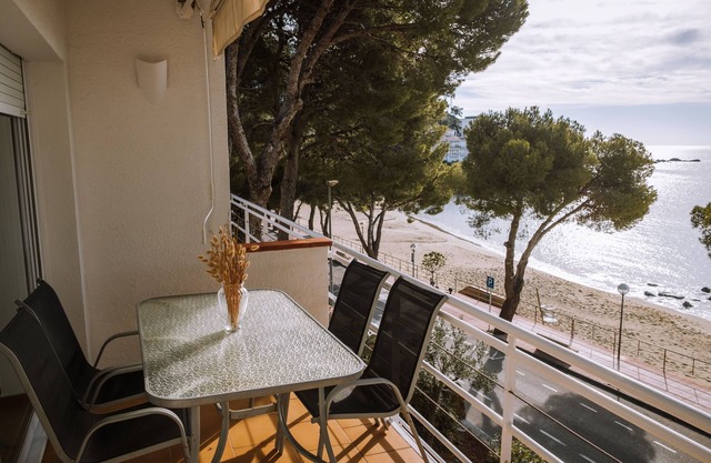 Marina 2 - One Bedroom Apartment, Sleeps 4