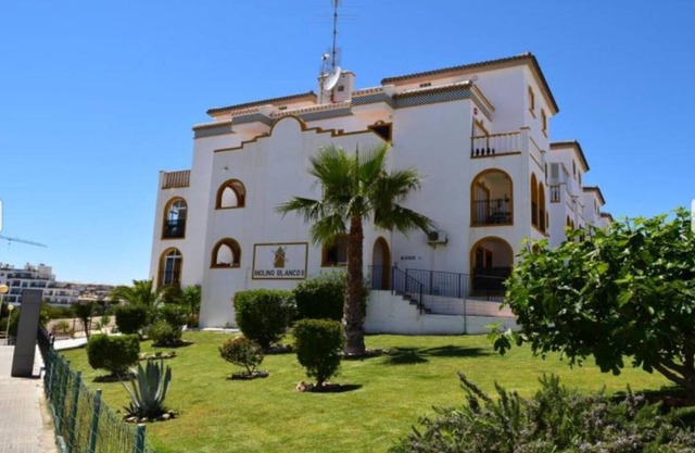 Molino Blanco Apartment 6 - Facing Park