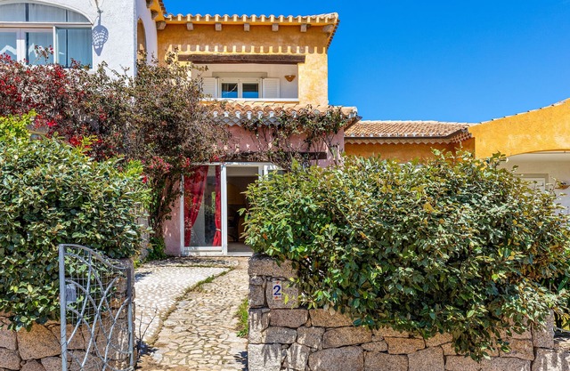 Pet-Friendly Holiday Home Villetta Lu Fraili with Terrace