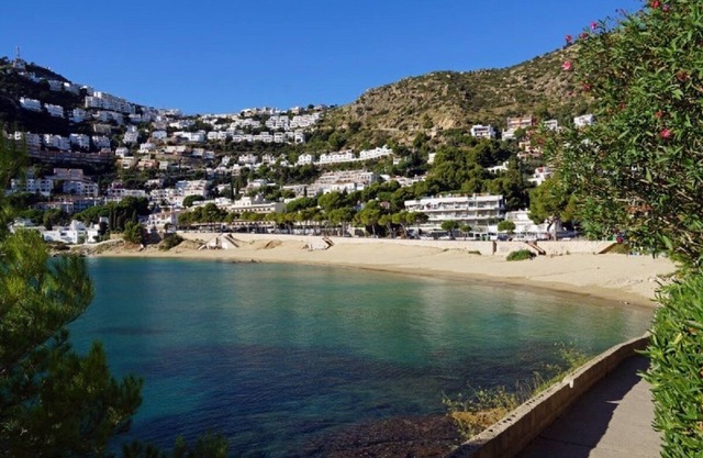 Santa Barbara - Three Bedroom Apartment, Sleeps 6