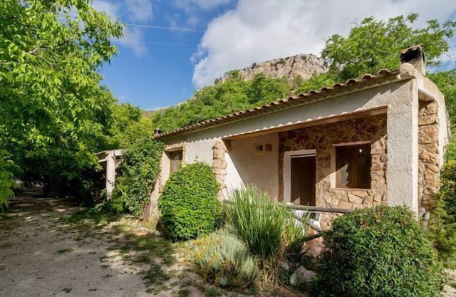 Self Cottage Los Enebros People 