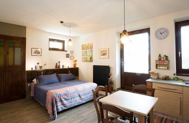 Self Catering Residence Masnaiot People 