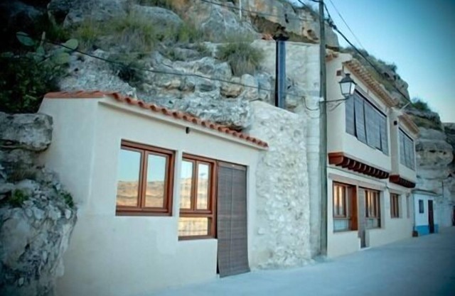 The Bodeguilla Of Alcala Del Jucar Cottage Person 