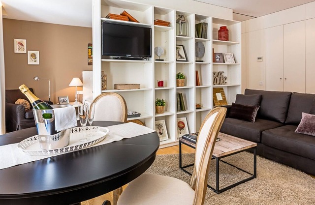 UD Rambla Suites & Pool 61C (1BR) Suite
