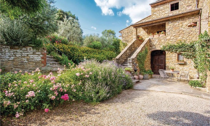 Ponte Buriano House | 100 m² Maisonette ∙ 2 bedrooms ∙ 4 guests
