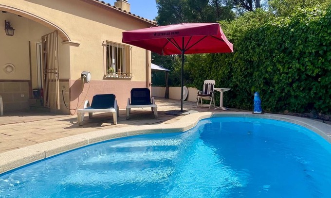Pals Villa | 100 m² Villa ∙ 3 bedrooms ∙ 7 guests