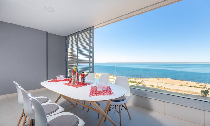 Punta Prima Apartment | 109 m² Apartment ∙ 3 bedrooms ∙ 6 guests