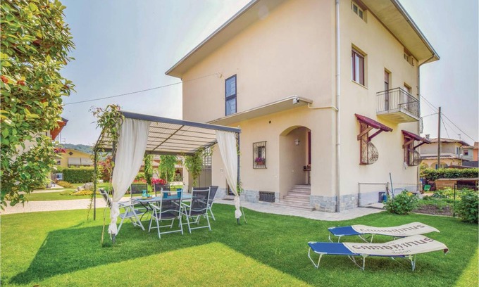 Gozzano House | 110 m² Maisonette ∙ 3 bedrooms ∙ 7 guests
