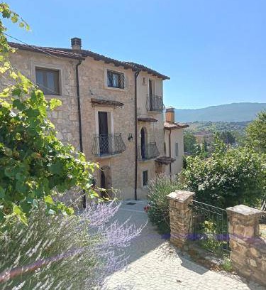 Montenero Val Cocchiara House | 120 m² House ∙ 3 bedrooms ∙ 11 guests