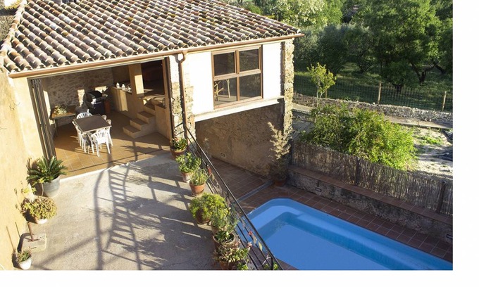Ullastret Cottage | 125 m² Cabin ∙ 5 bedrooms ∙ 10 guests
