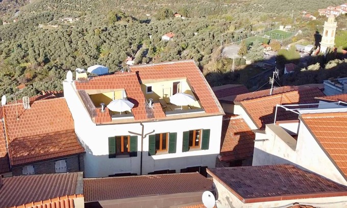 Chiusanico House | 150 m² House ∙ 3 bedrooms ∙ 9 guests
