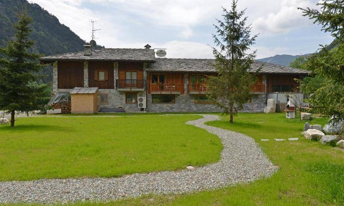 Antey-Saint-Andre Bed & Breakfast | 16 m² Bed and breakfast ∙ 4 guests
