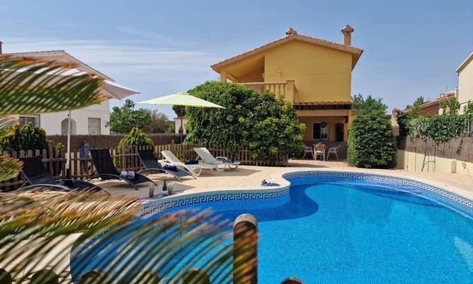 Riumar House | 160 m² House ∙ 4 bedrooms ∙ 8 guests