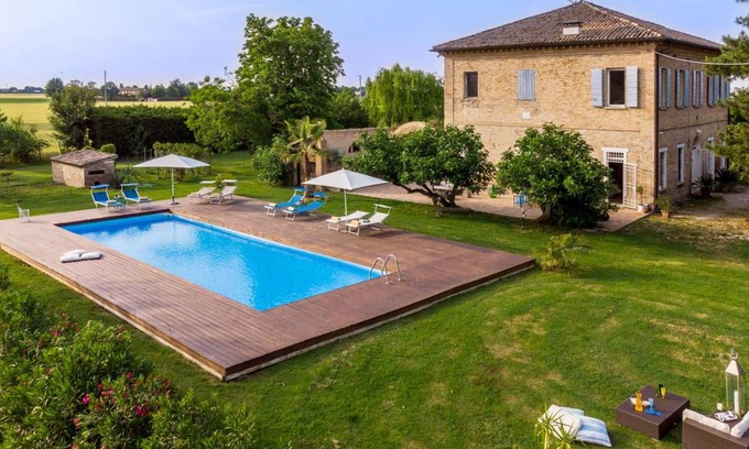 Massa Castello Villa | 168 m² Villa ∙ 4 bedrooms ∙ 8 guests